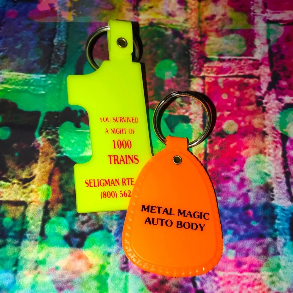 Vintage Retro Hotel Motel Travel Automotive Keychains Route 66 mix bulk box